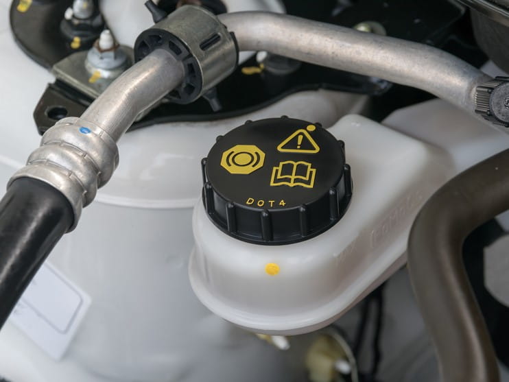 Brake Fluid (diethylene glycol)